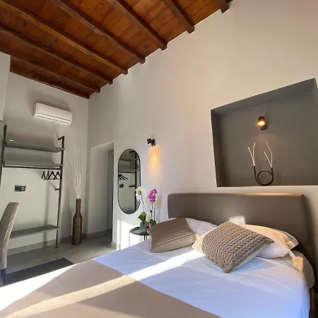 Soha Piazza Di Spagna Boutique 4*