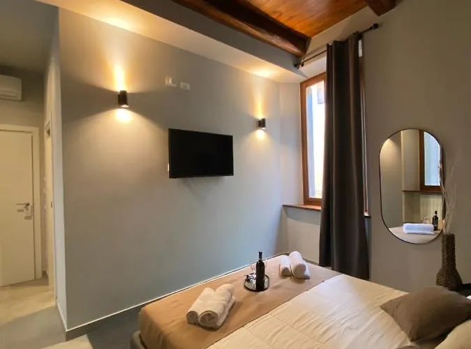 Soha Piazza Di Spagna Boutique 4* Rome