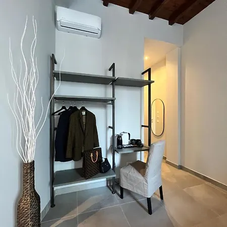 Soha Piazza Di Spagna Boutique 4*